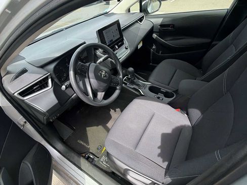 Used 2023 Toyota Corolla LE w/ Carpet Mat Package (TMS) FWD image 5