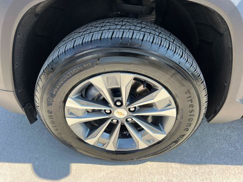 Used 2026 Chevrolet Equinox LT FWD image 11