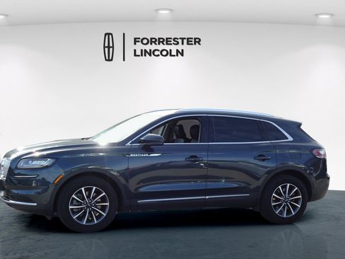 Used 2022 Lincoln Nautilus AWD image 6