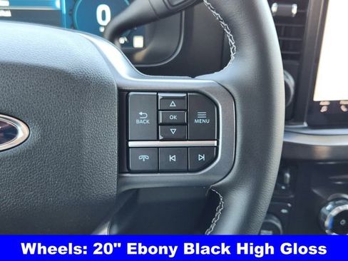 New 2026 Ford F250 Lariat w/ Black Appearance Package image 30