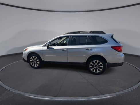 Used 2017 Subaru Outback 2.5i Limited image 5