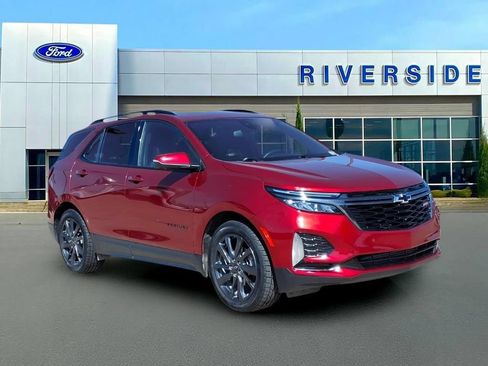 Used 2023 Chevrolet Equinox RS FWD image 1