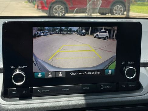 Used 2025 Honda Accord SE image 19