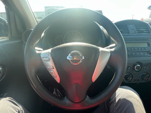 Used 2018 Nissan Versa S FWD image 16