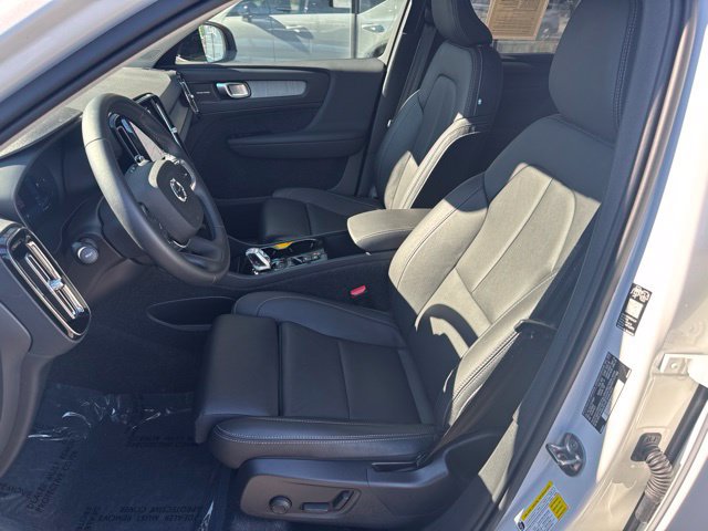 Used 2026 Volvo XC40 B5 Plus AWD/4WD image 20