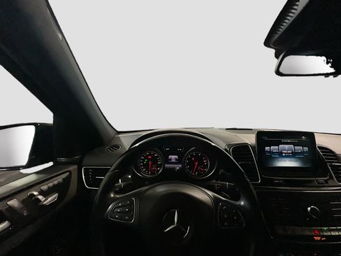 Used 2017 Mercedes-Benz GLE 400 4MATIC image 7