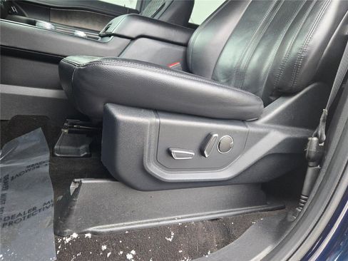 Used 2021 Ford Expedition Limited image 30