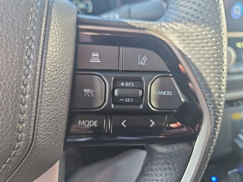 Used 2024 Toyota Tundra Limited image 16