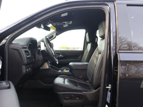 Certified 2024 Chevrolet Suburban Z71 w/ Off-Road Capability Package AWD/4WD image 33