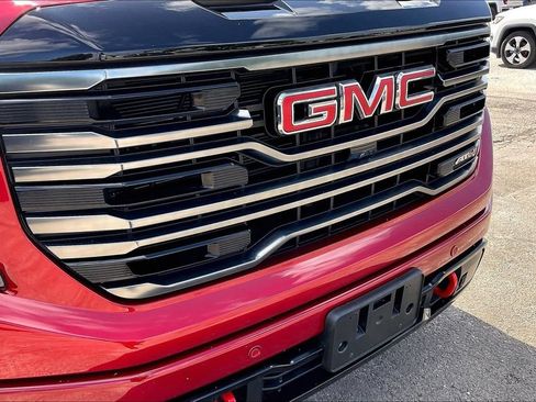 Used 2025 GMC Sierra 1500 AT4 w/ AT4 Premium Package AWD/4WD image 34