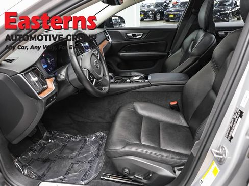 Used 2023 Volvo S60 T8 Plus AWD/4WD image 14