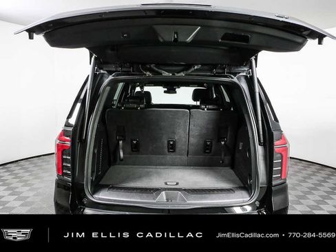 Used 2025 Chevrolet Tahoe LT RWD image 30