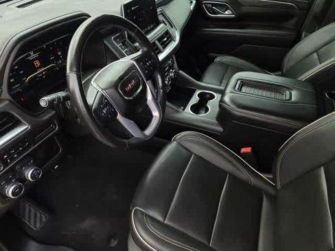 Used 2022 GMC Yukon XL SLT w/ SLT Premium Package AWD/4WD image 2