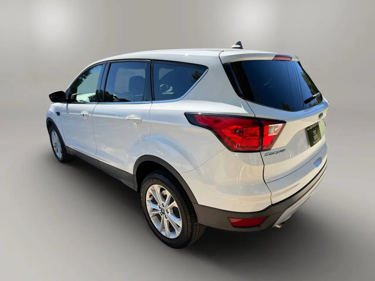 Used 2019 Ford Escape SE FWD image 5