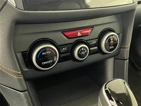 Used 2018 Subaru Crosstrek 2.0i Limited image 11