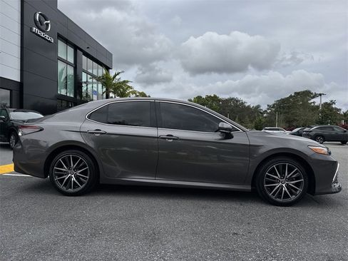 Used 2023 Toyota Camry XLE image 24