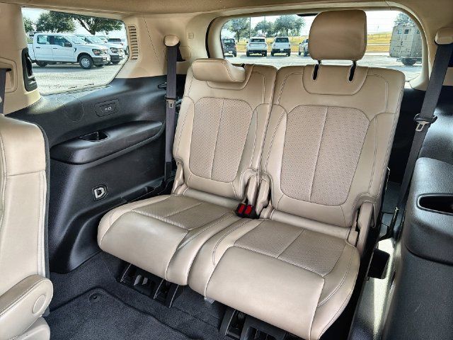 Used 2021 Jeep Grand Cherokee L Limited w/ Luxury Tech Group II AWD/4WD image 24