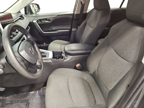Used 2024 Toyota RAV4 XLE image 9