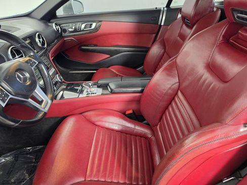 Used 2013 Mercedes-Benz SL 550 image 3