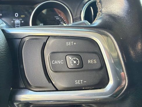 Used 2021 Jeep Wrangler Unlimited Sahara w/ Cold Weather Group AWD/4WD image 18