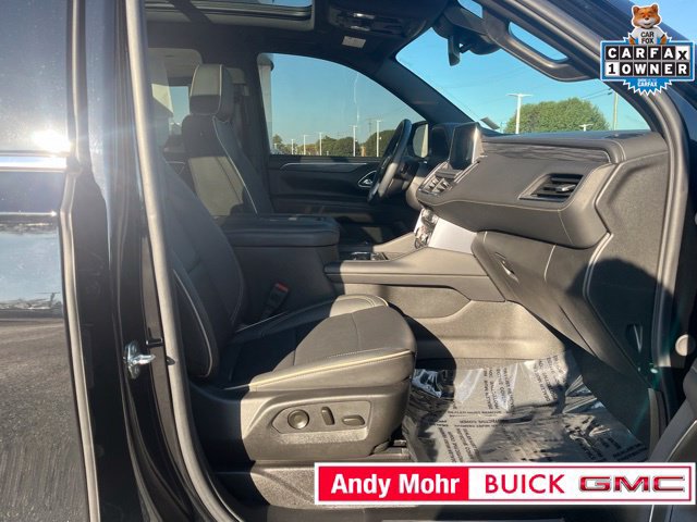 Used 2024 GMC Yukon SLT w/ SLT Premium Package AWD/4WD image 51