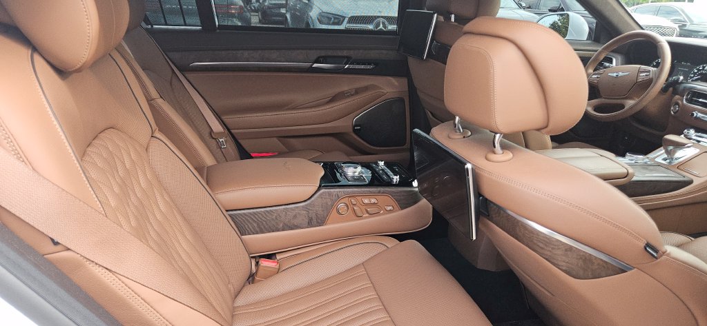 Used 2022 Genesis G90 5.0 Ultimate AWD/4WD image 15