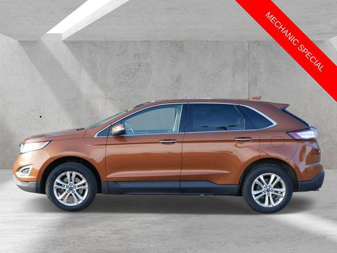 Used 2017 Ford Edge Titanium w/ Equipment Group 301A AWD/4WD image 5