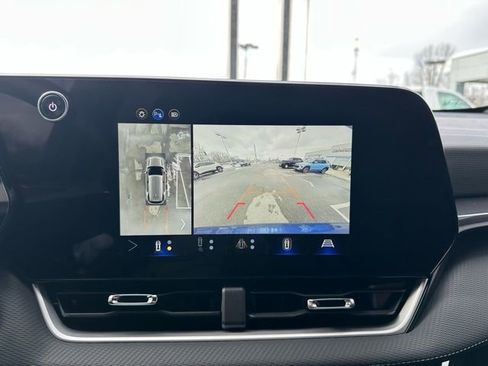 Used 2025 Chevrolet Equinox LT w/ Convenience Package II image 22