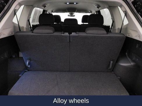 Used 2024 Volkswagen Tiguan S image 21