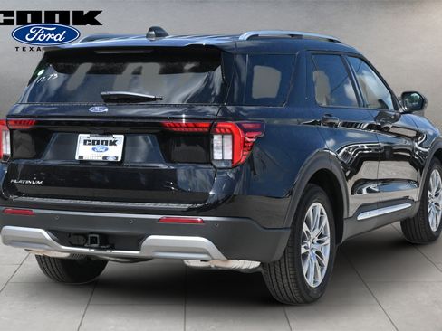 New 2026 Ford Explorer Platinum RWD image 3