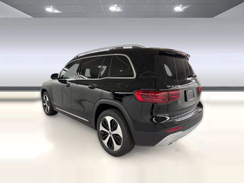 Used 2026 Mercedes-Benz GLB 250 image 3