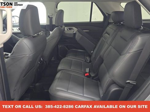 Used 2025 Ford Explorer Active w/ Active Comfort Package image 3
