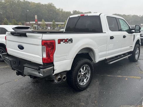 Used 2018 Ford F250 XLT w/ XLT Value Package AWD/4WD image 6