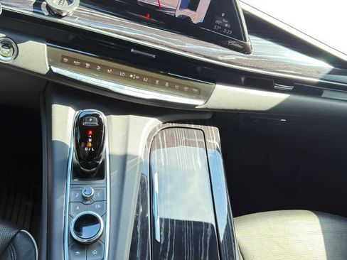 Used 2021 Cadillac Escalade ESV Sport w/ Driver Assist Tech Package image 24