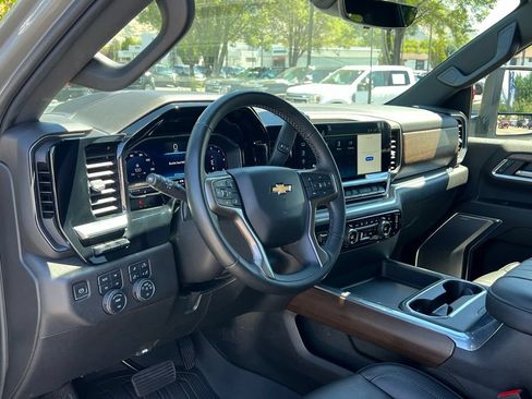 Used 2024 Chevrolet Silverado 3500 High Country w/ High Country Premium Package AWD/4WD image 26