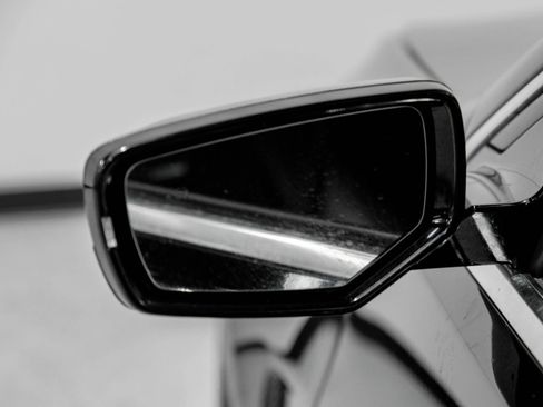 Used 2018 Cadillac CTS V w/ Luxury Package image 47