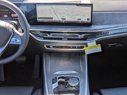 Used 2026 BMW X5 sDrive40i image 11