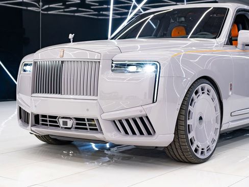 Used 2026 Rolls-Royce Cullinan AWD/4WD image 4