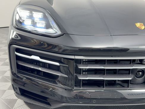 New 2026 Porsche Cayenne AWD/4WD image 11