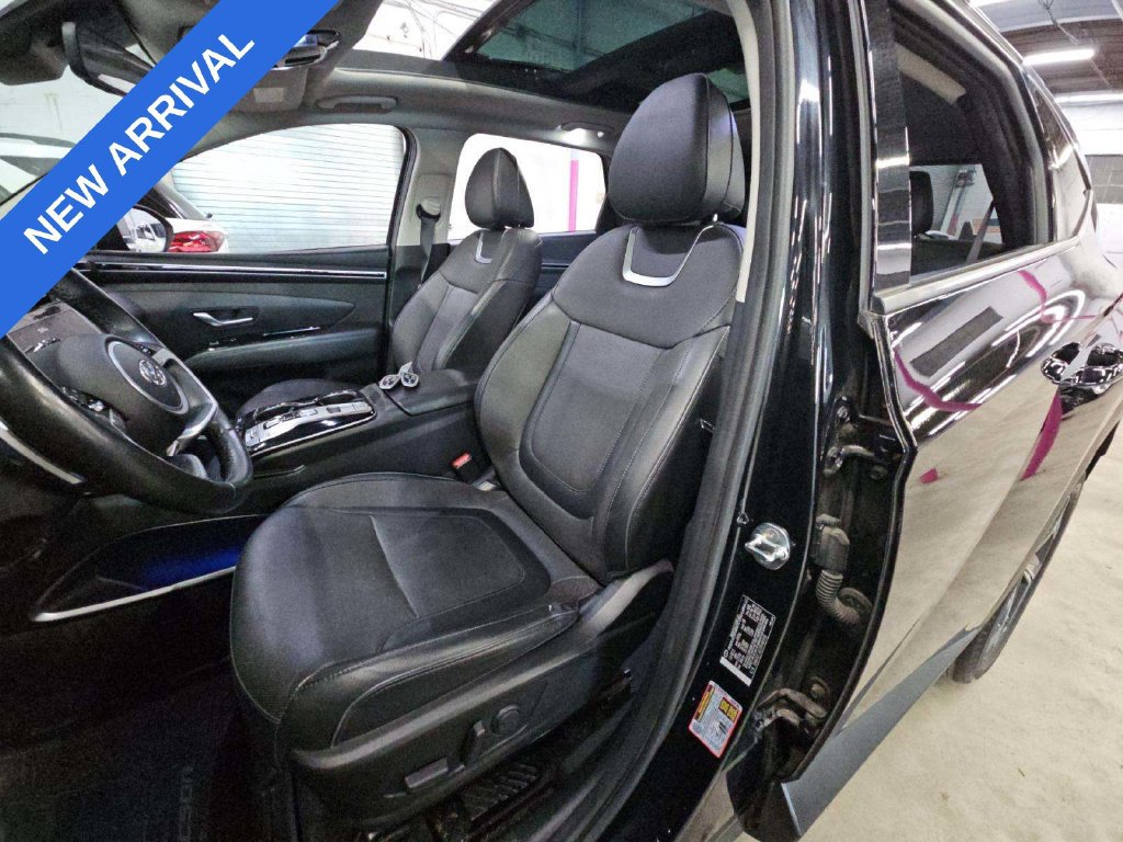 Used 2023 Hyundai Tucson Limited w/ Winter Package AWD/4WD image 3