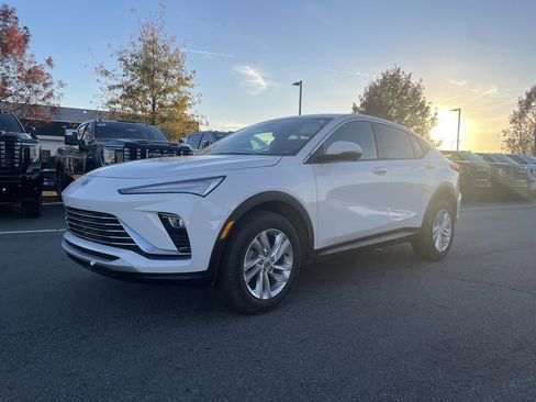 New 2026 Buick Envista Preferred w/ Advanced Safety Package image 3