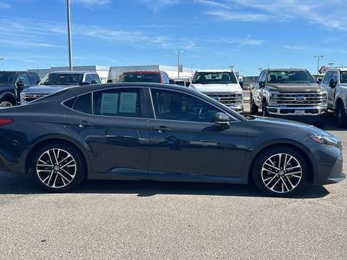 Used 2025 Toyota Camry XLE w/ Premium Plus Package FWD image 2