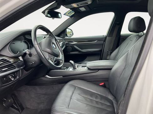 Used 2019 BMW X6 xDrive35i w/ Premium Package AWD/4WD image 9