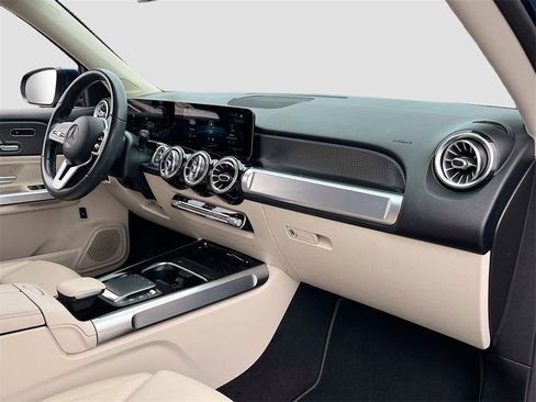 Used 2021 Mercedes-Benz GLB 250 image 26