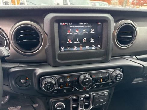 Used 2022 Jeep Wrangler Unlimited Sport image 6