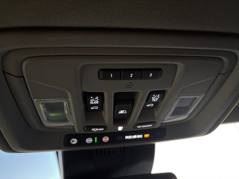 Certified 2024 GMC Sierra 1500 Denali image 39