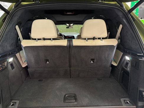 Used 2022 BMW ALPINA XB7 image 27