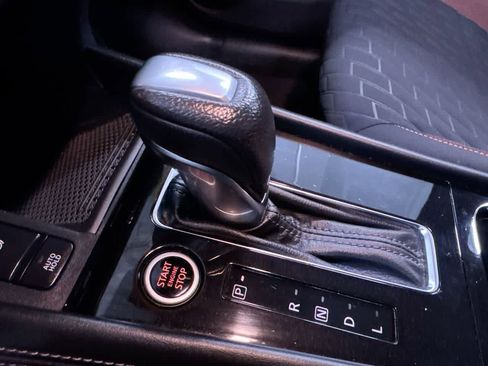 Used 2021 Nissan Kicks SR image 28