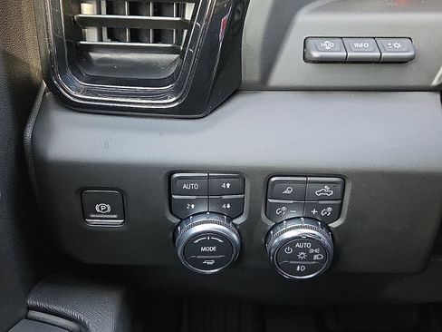 Used 2023 GMC Sierra 1500 AT4X AWD/4WD image 18