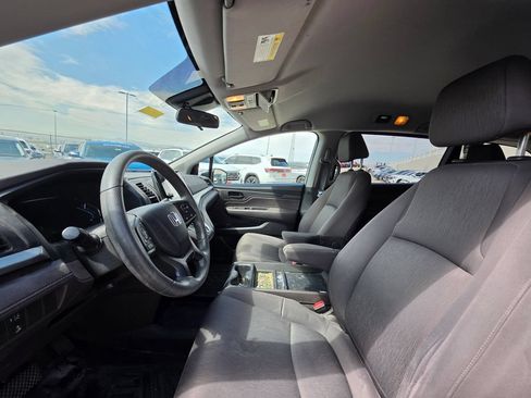 Used 2018 Honda Odyssey EX image 11
